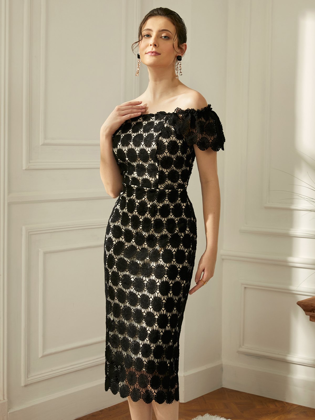 Square Neck Short sleeve Polka Dots Elegant Regular Fit Midi Dress