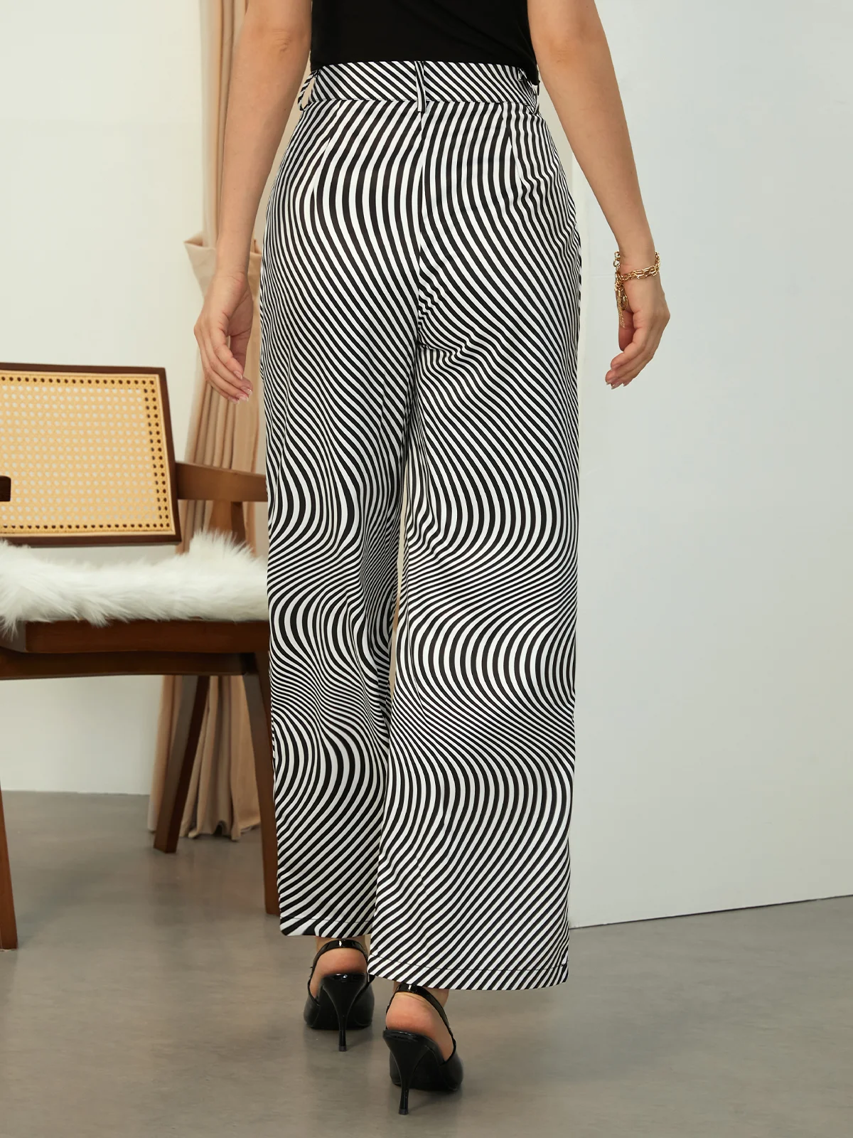 Regular Size Casual Loose Striped Pants | stylewe
