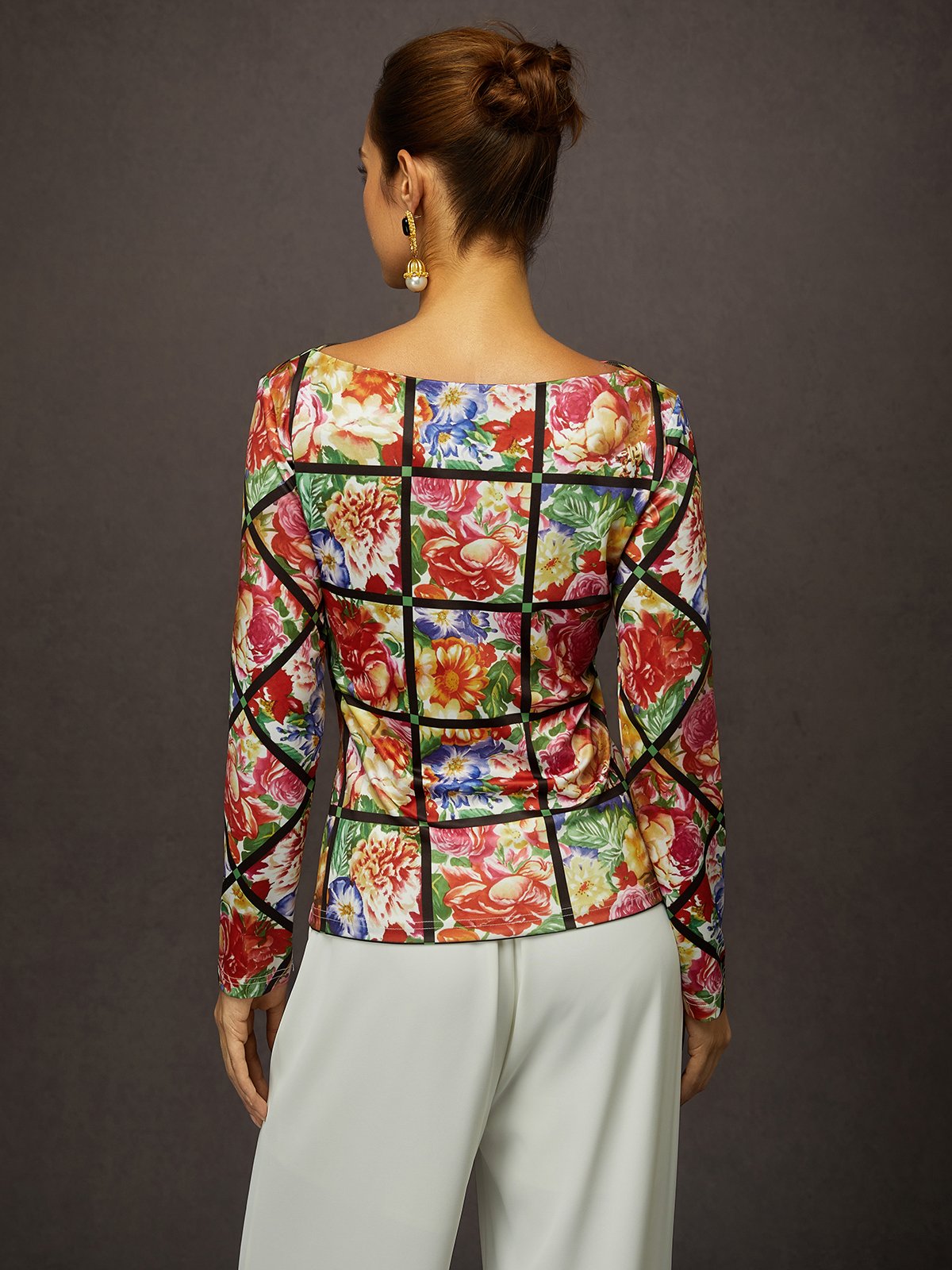 Floral Fitted Top - Elegant Blouse for Social Occasions