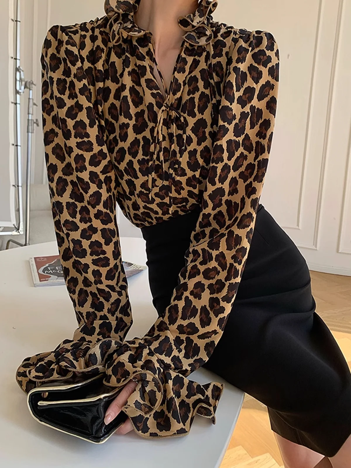 Elegant  Leopard Regular Fit Flouncing Blouse