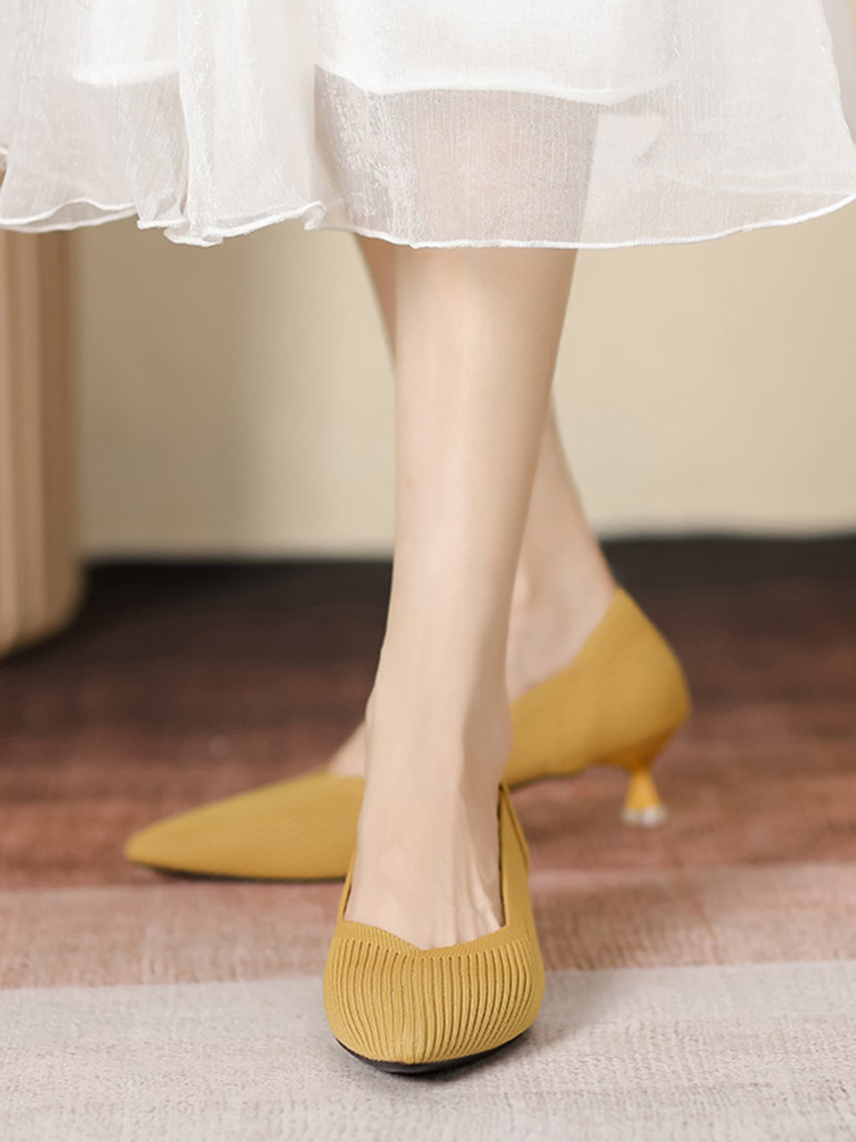 Women Minimalist Color-block Breathable Mesh Fabric Kitten Heel Pumps
