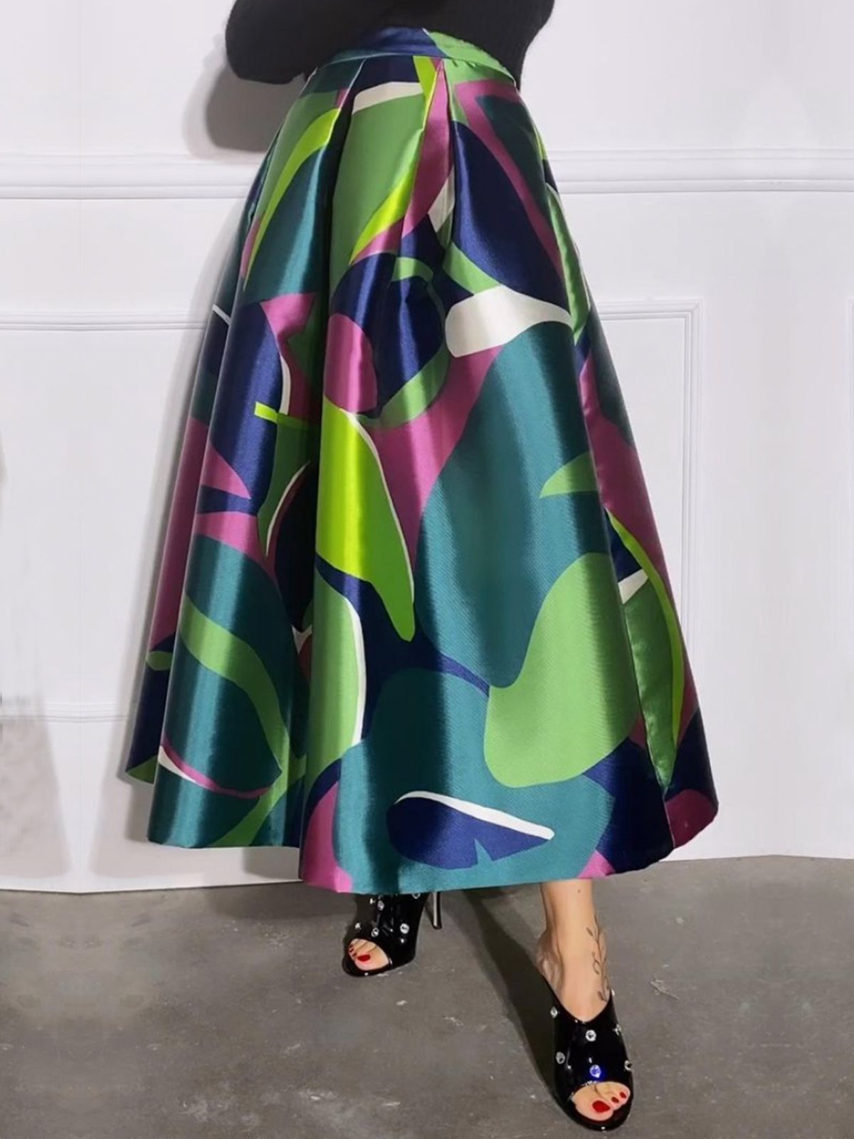 Elegant High Waist Abstract Regular Fit Umbrella Skirt