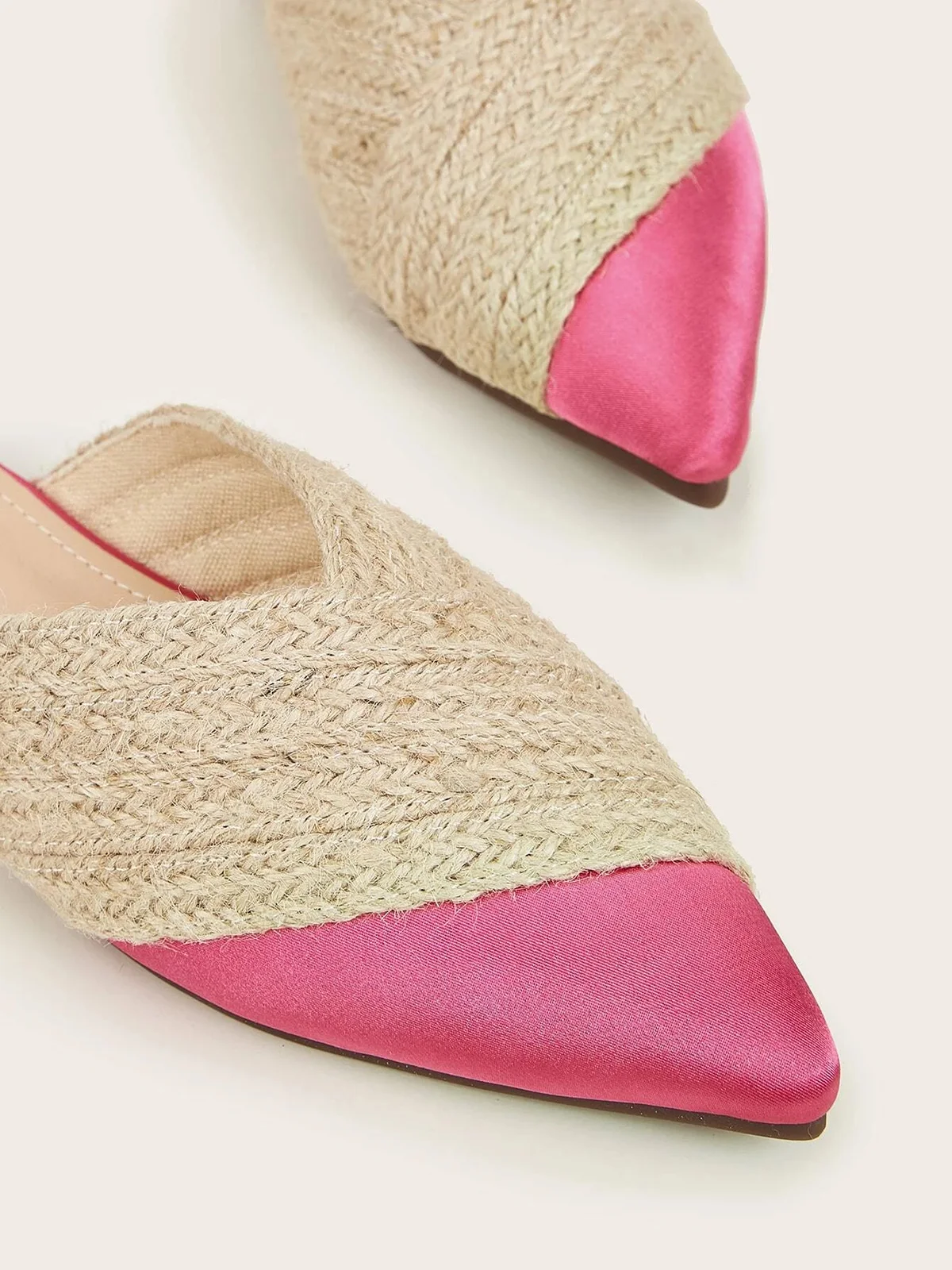 Color-block Satin Straw Weaved Vacation Flat Mules