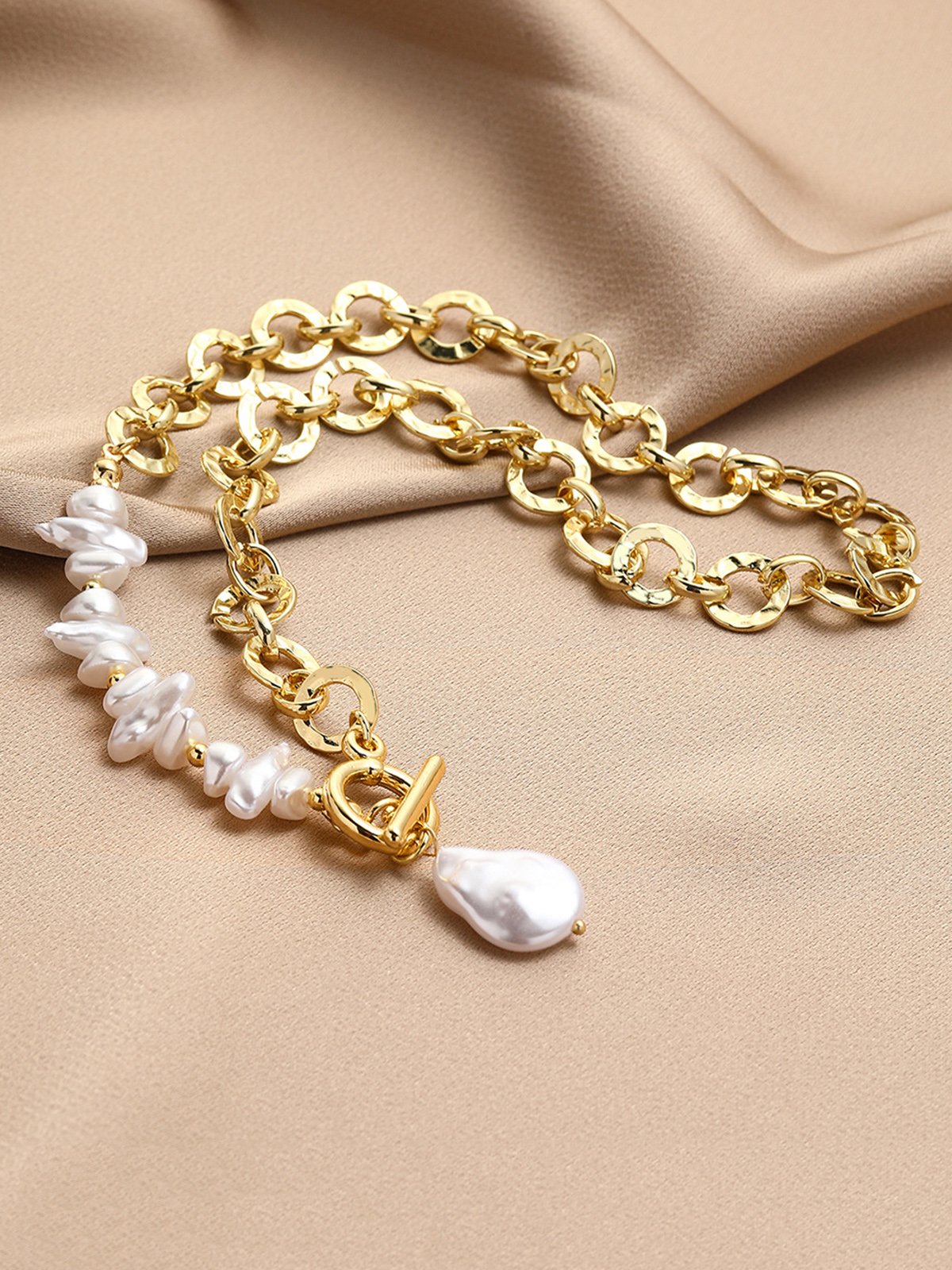 Valentine's Day Romantic Baroque Imitation Pearls Heart Metal Chain Necklace