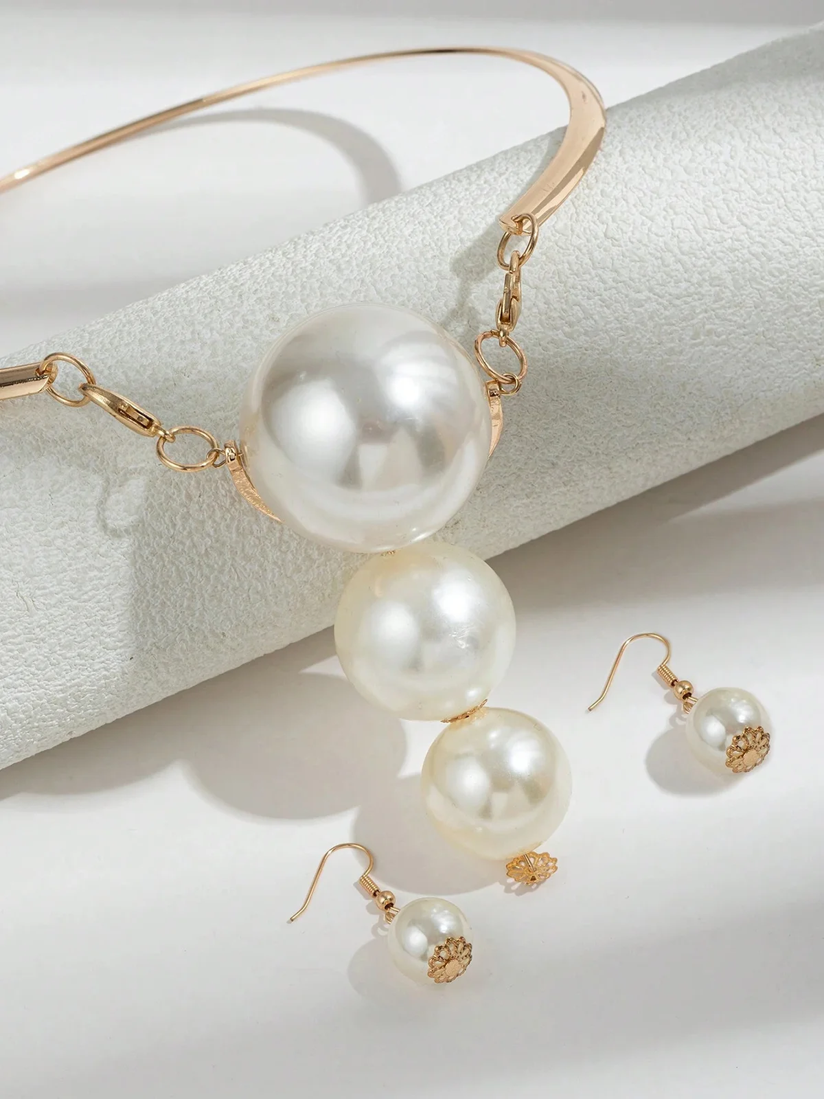Exaggerated Imitation Pearl Party Jewelry Set