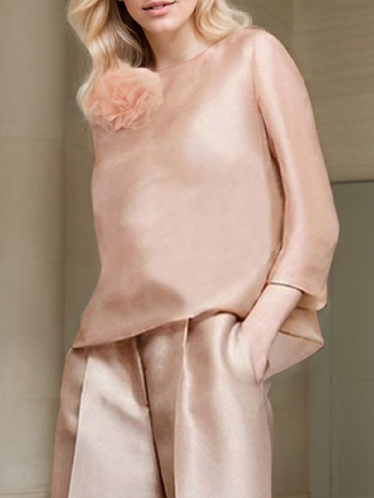 Plain Loose Daily Crew Neck Shirt With Brooch