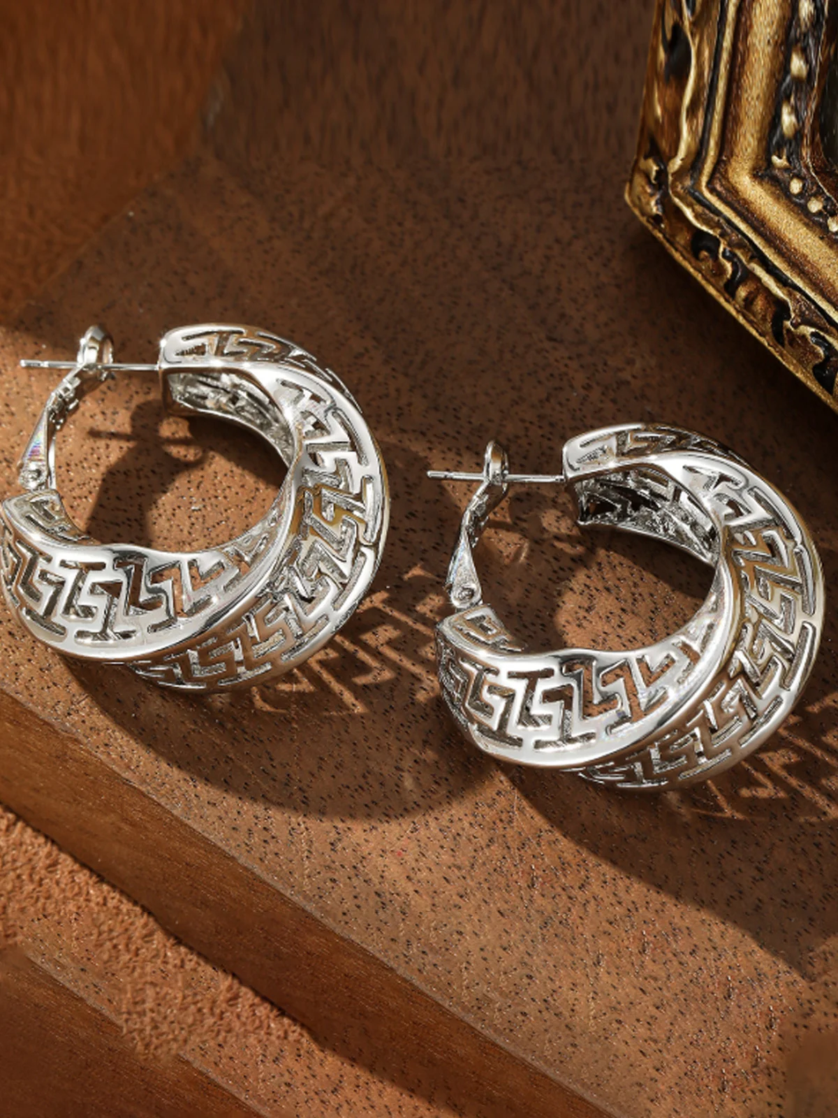 Urban Prom Plain Metal Earrings