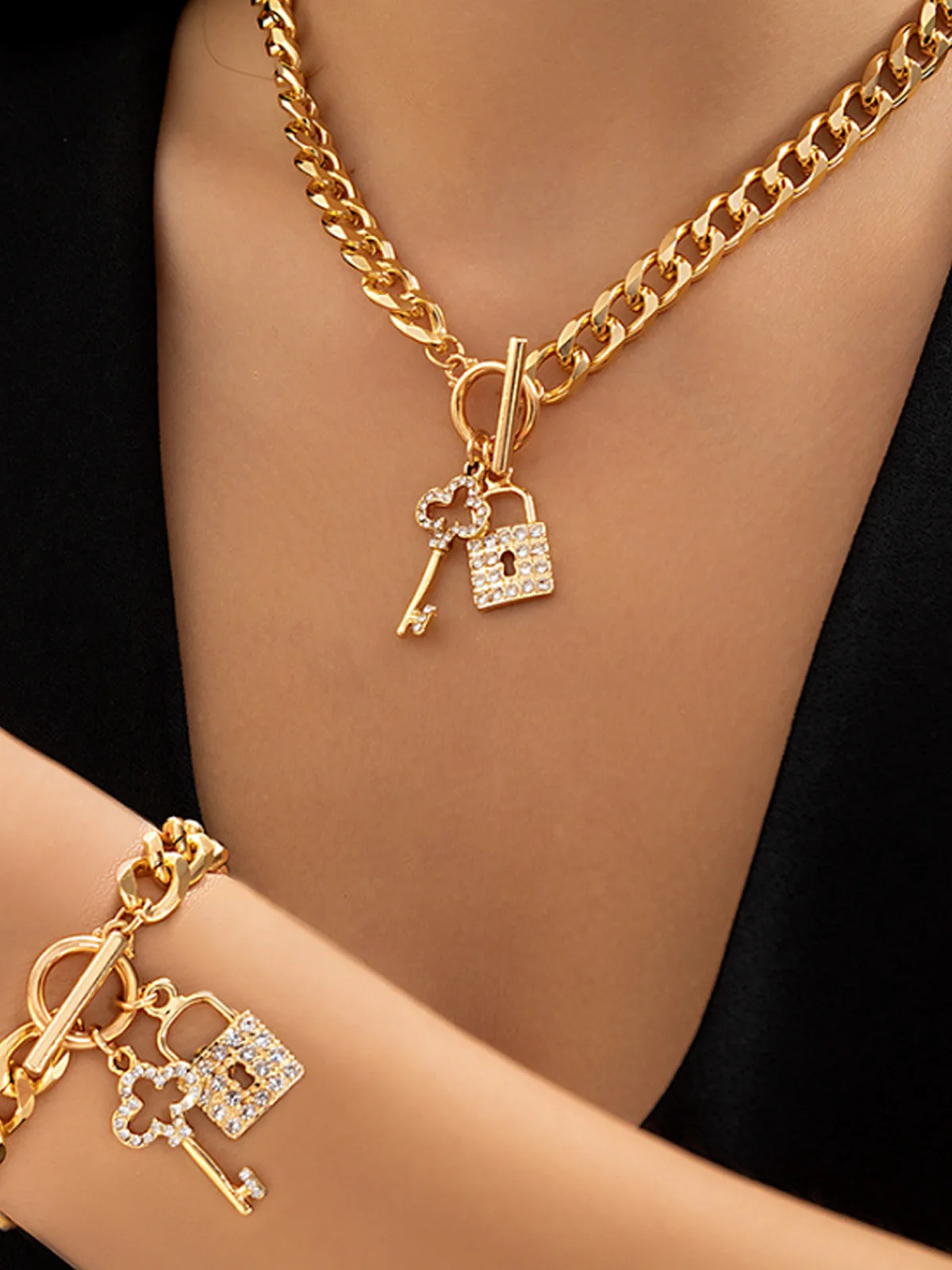 Personalized necklace and bracelet set