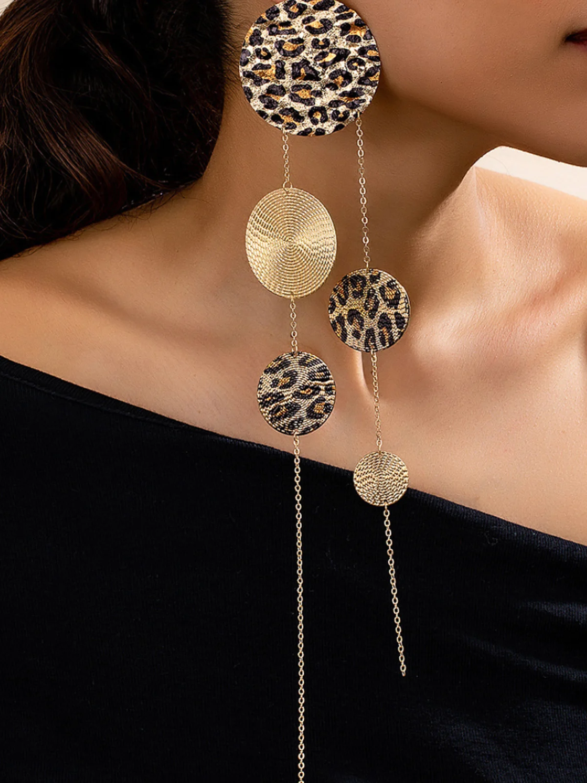 Beautiful pendant earrings