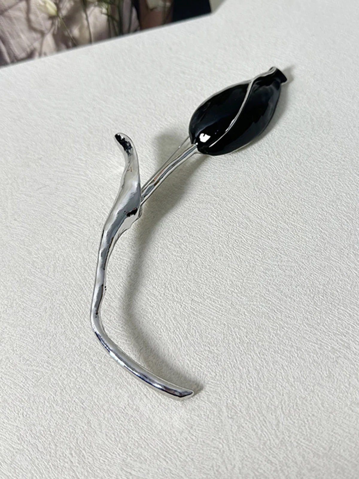 Design Tulip Bud Brooch