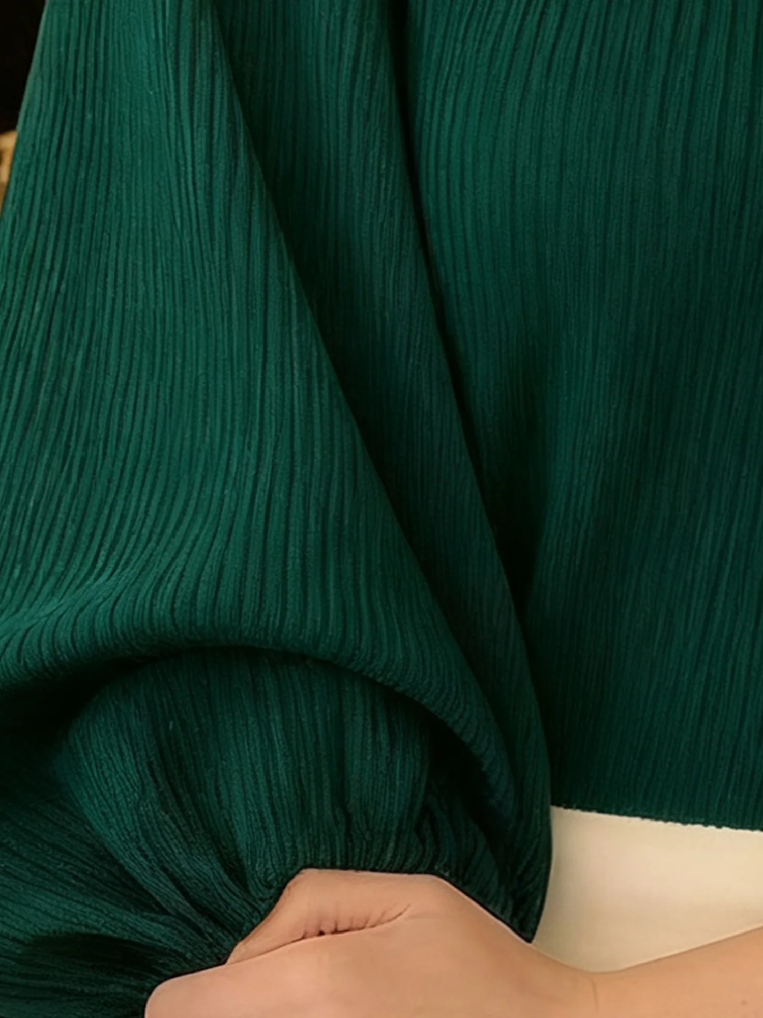 Casual Plain Ruched Mock Neck Balloon Sleeve Blouse With Brooch