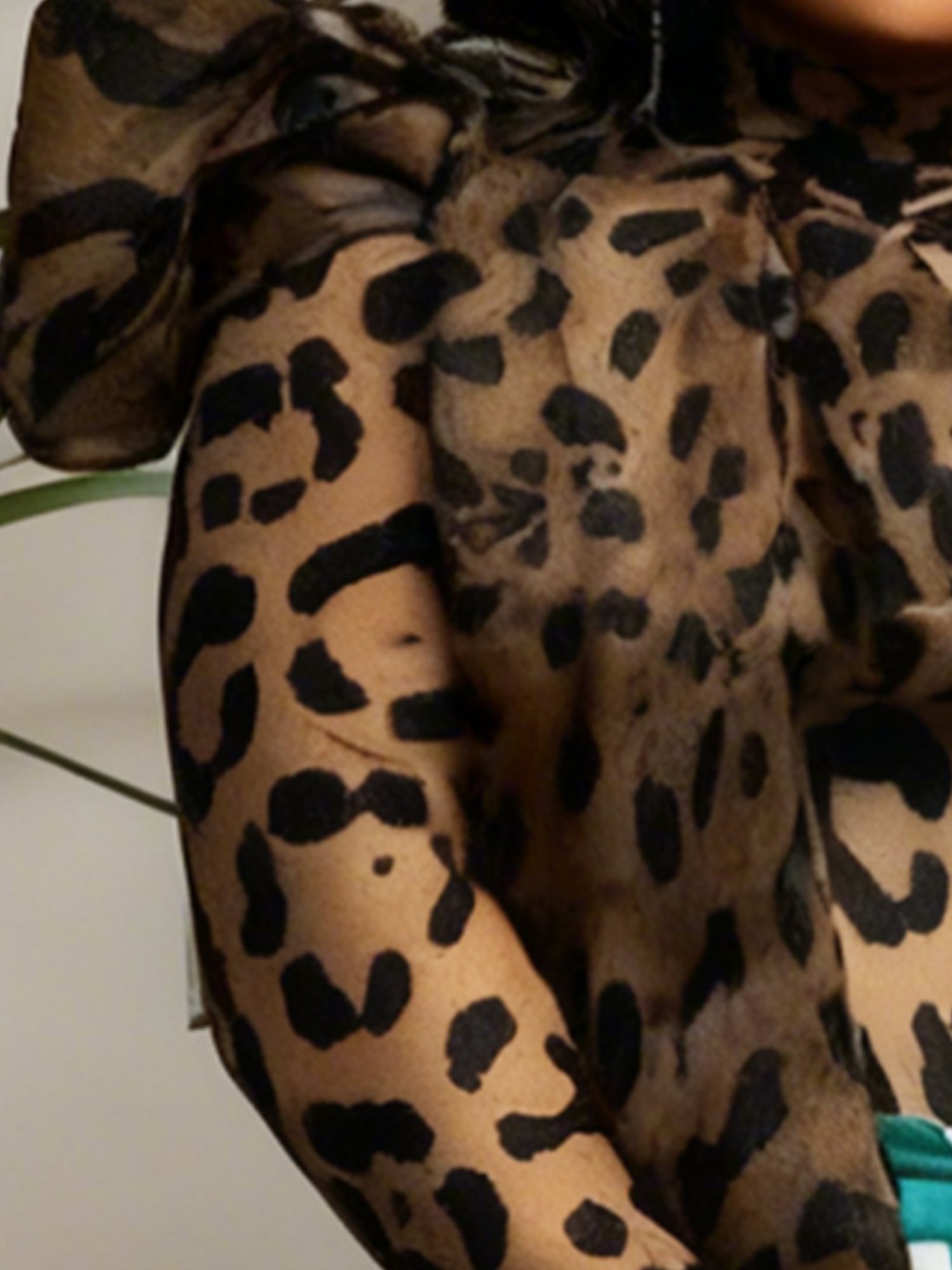 Casual Leopard Printing Mock Neck T-shirt With Scarf