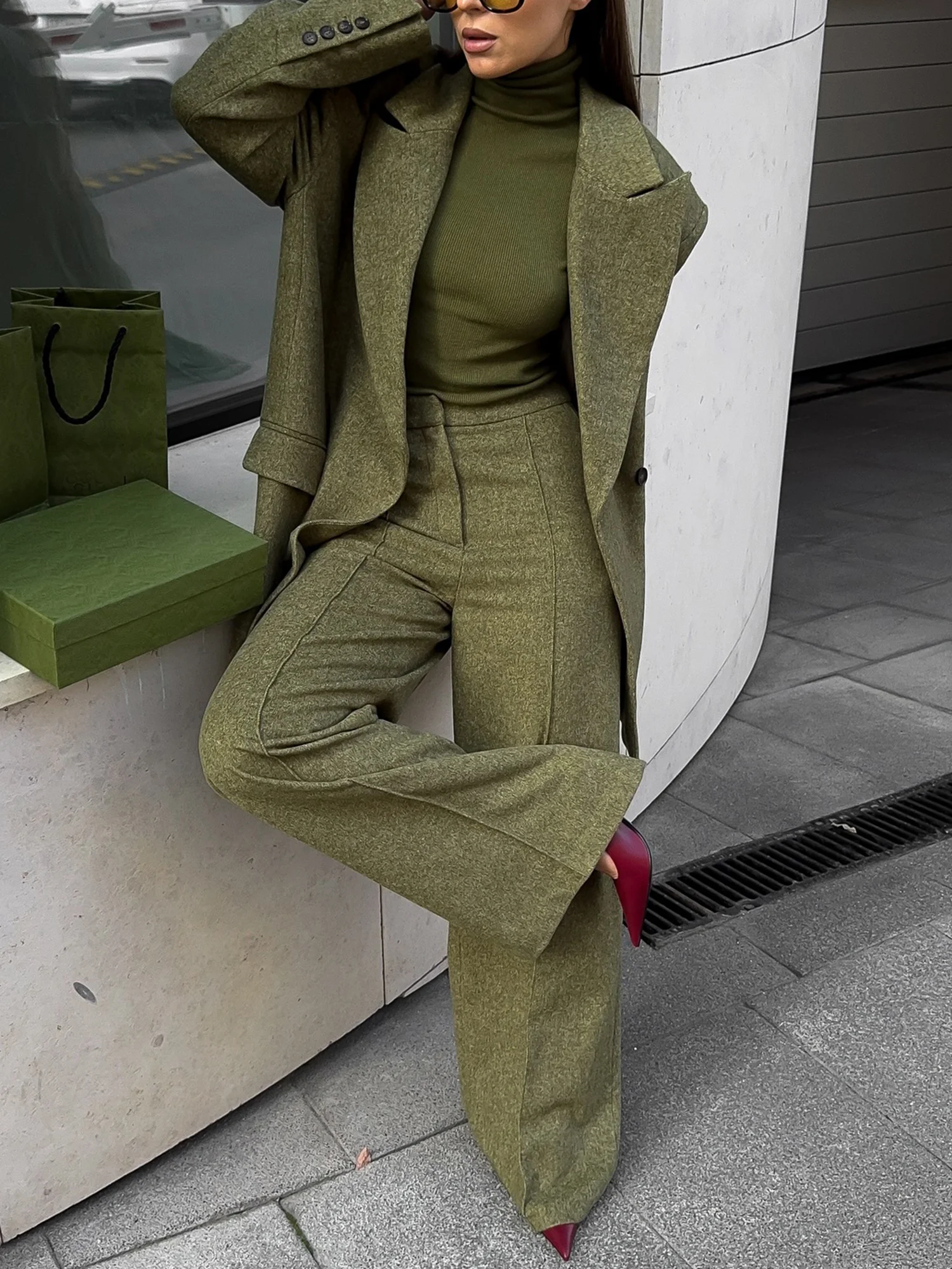 Urban Regular Sleeve Plain Lapel Collar Blazer