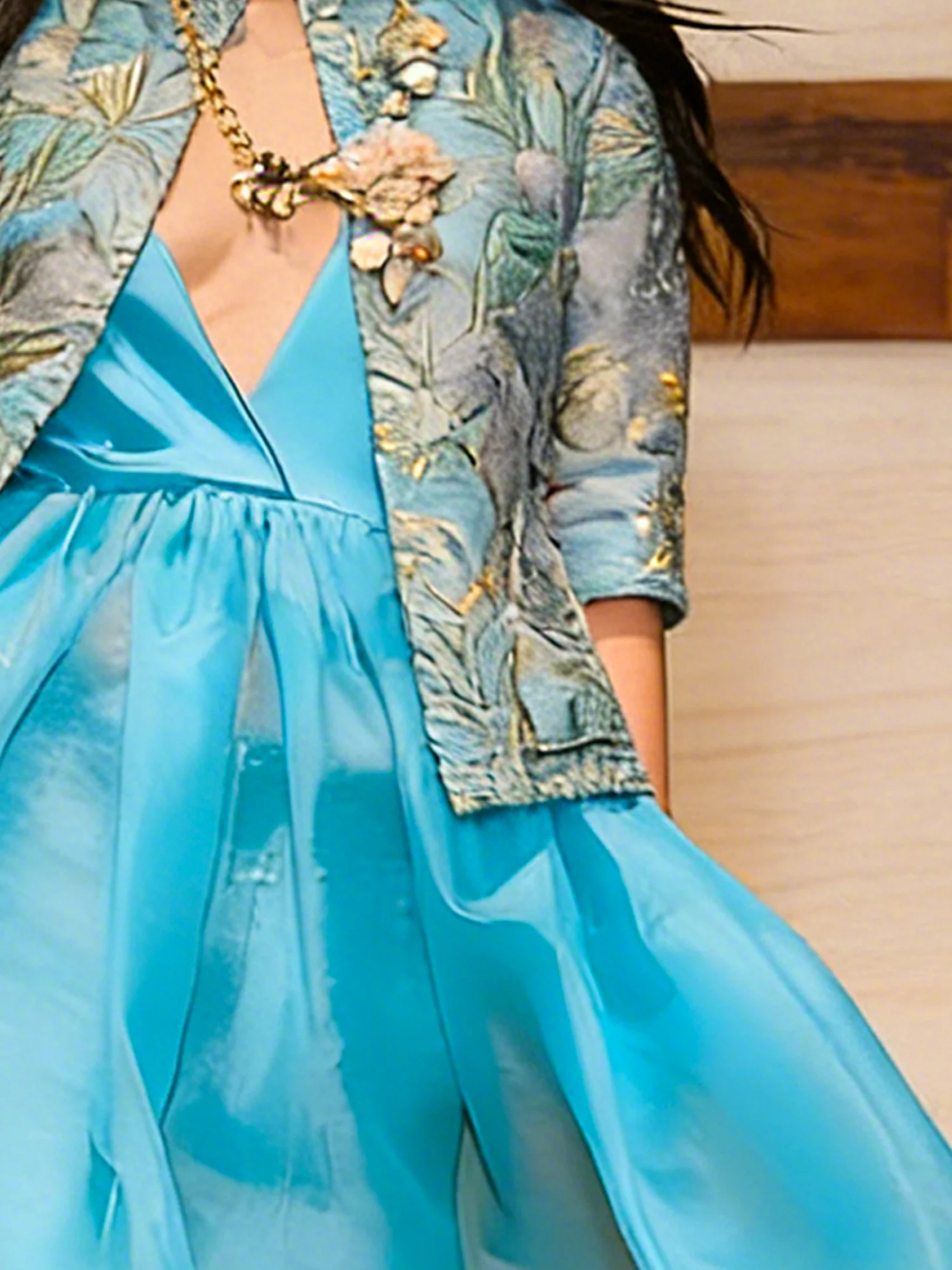 Elegant Jacquard Floral Crew Neck Jacket