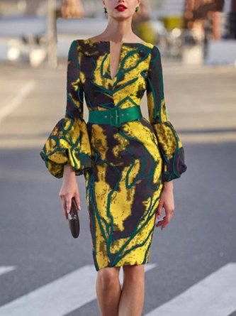 Elegant Regular Fit Notched Abstract Midi Dress With Belt