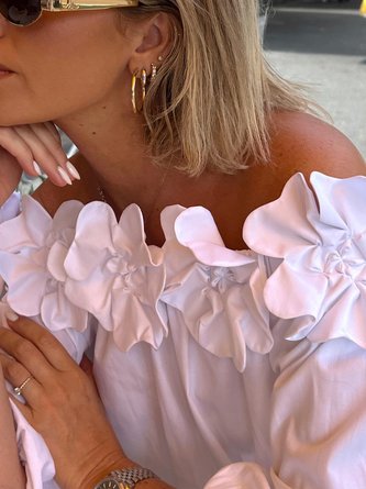 Elegant 3D Floral Cold-Shoulder Loose Shirt