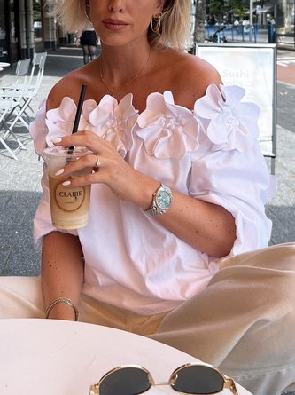 Elegant 3D Floral Cold-Shoulder Loose Shirt