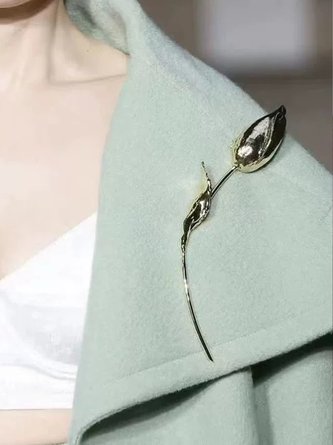 Design Tulip Bud Brooch