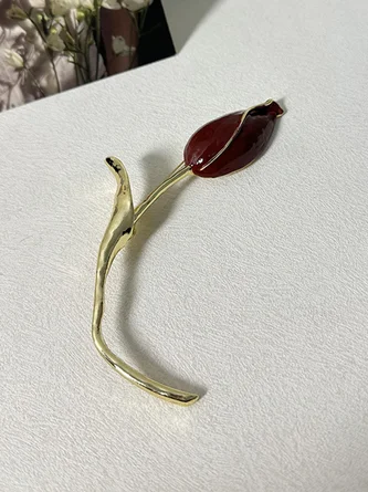 Design Tulip Bud Brooch