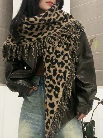 Daily Wool Animal Print Scarf