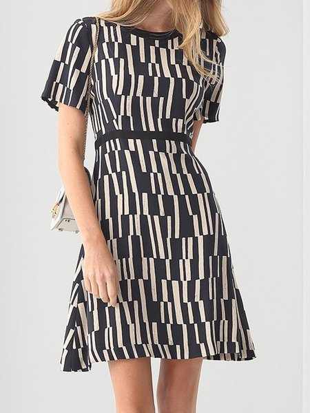 https://www.stylewe.com/product/black-zipper-a-line-silk-elegant-mini-dress-71095.html
