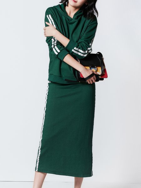 https://www.stylewe.com/product/dark-green-cotton-hoodie-two-piece-casual-midi-dress-90153.html