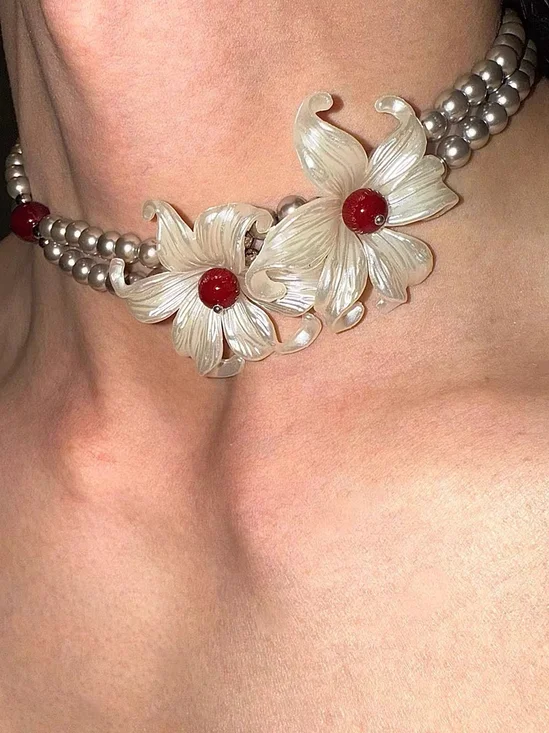 Elegant Floral Choker
