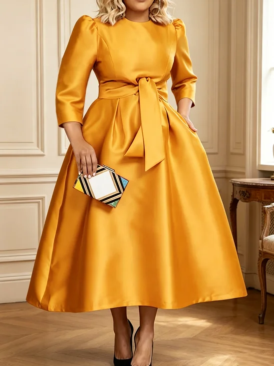 Elegant Plain Crew Neck Half Sleeve Midi Dress With Belt