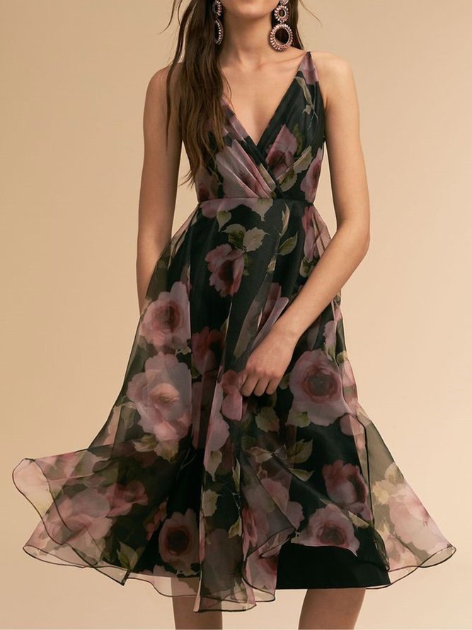 Elegant Regular Fit Floral Sleeveless Woven Dress