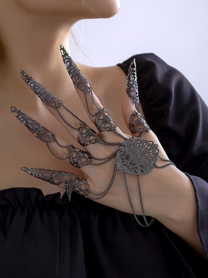 Halloween Gothic Style Tapered Tassel Nail Bracelet