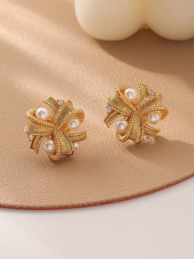 Elegant Imitation Pearl Rhinestone Textured Stud Earrings