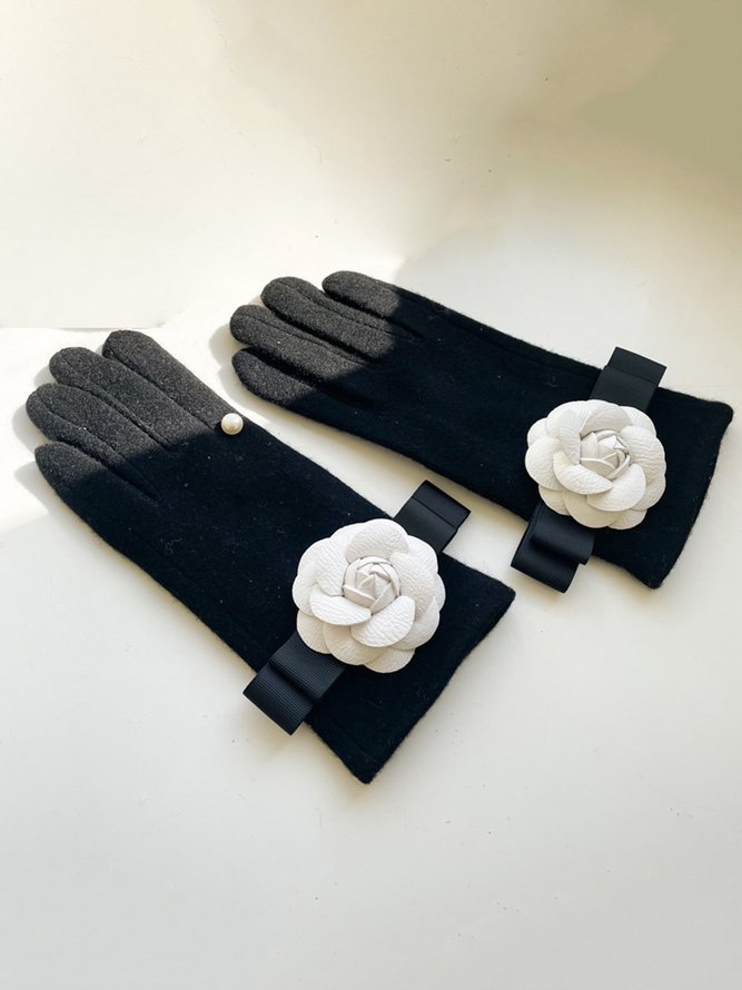 Elegant Camellia Bowknot Cashmere-Blend Gloves