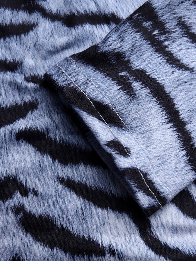 Regular Fit Zebra V Neck T-shirt